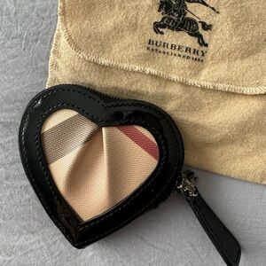 Burberry coin wallet